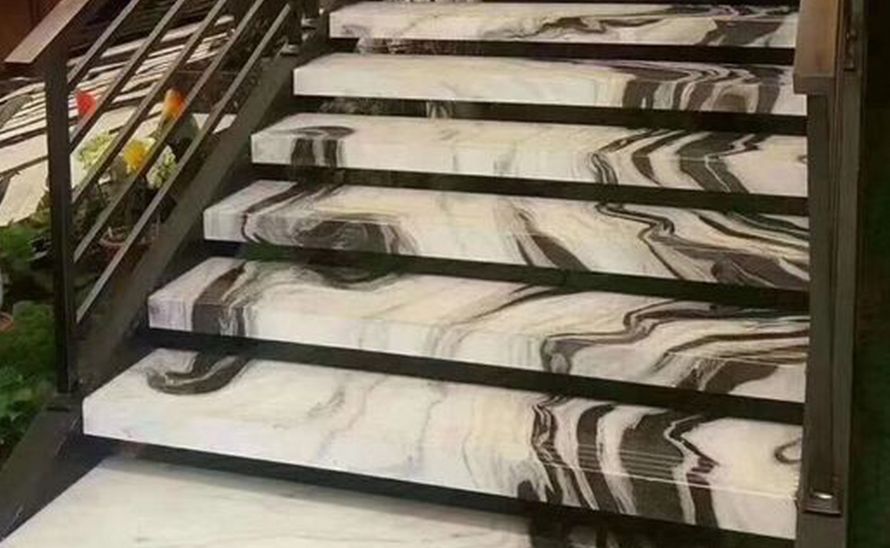 Atypické schody s navazující kresbou